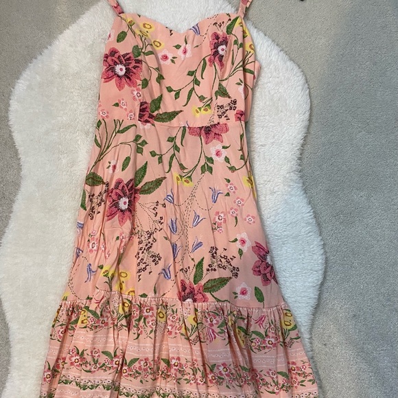 Flowy floral dress - Picture 1 of 3